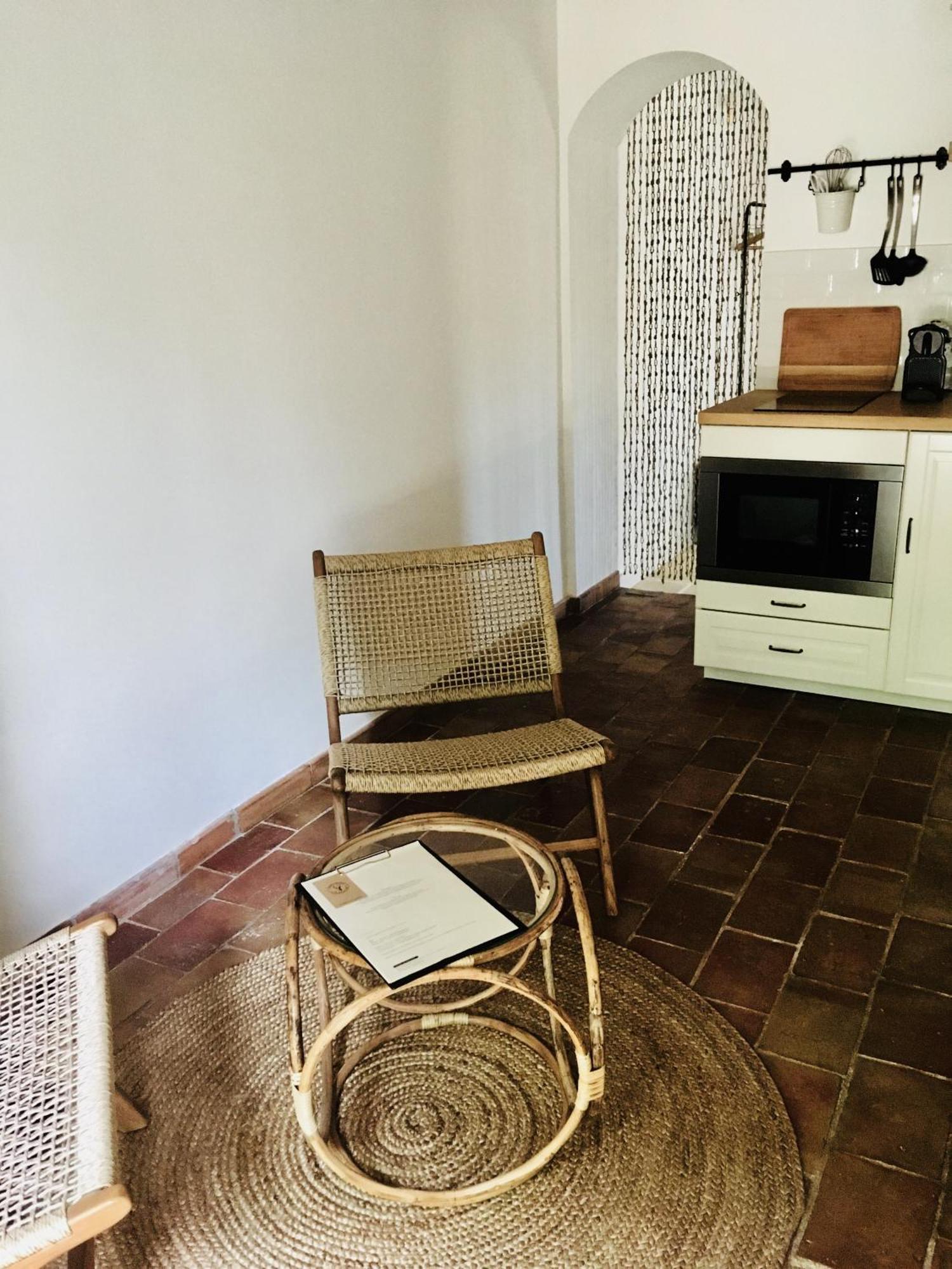 Domaine De Carraire Hotel Aix-en-Provence Room photo
