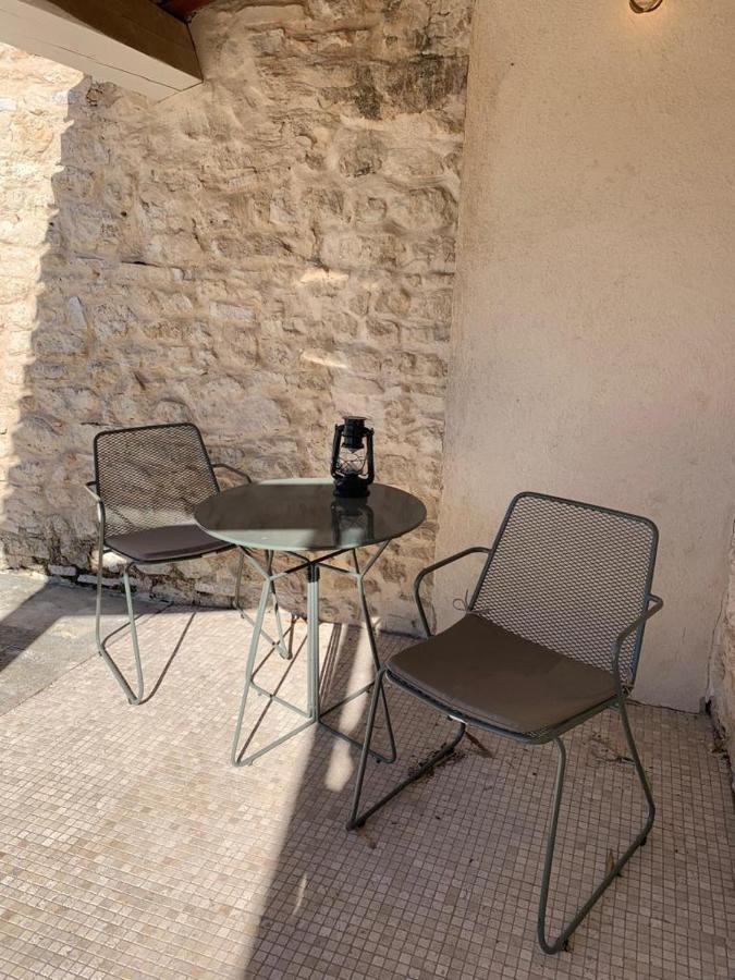Domaine De Carraire Hotel Aix-en-Provence Exterior photo